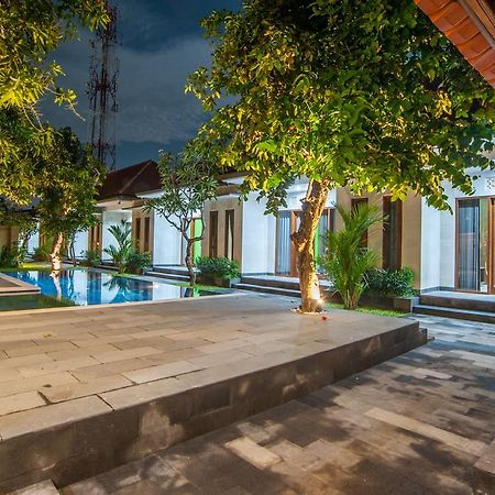Astana Made Villas Sanur  Luaran gambar