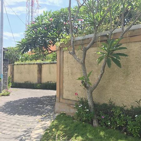 Astana Made Villas Sanur  Luaran gambar