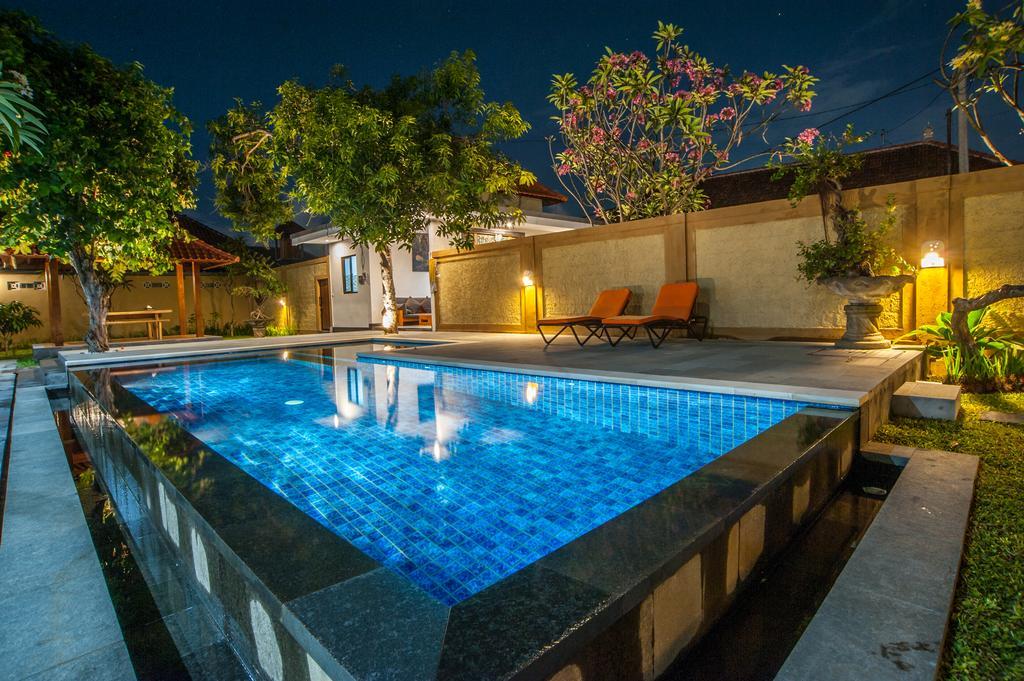 Astana Made Villas Sanur  Luaran gambar