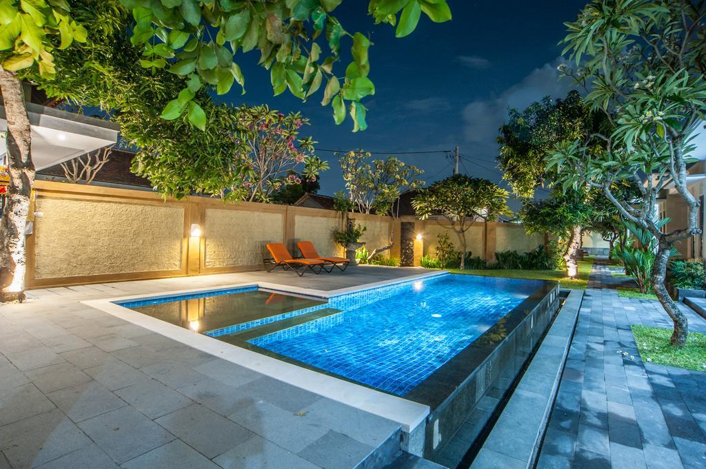Astana Made Villas Sanur  Luaran gambar